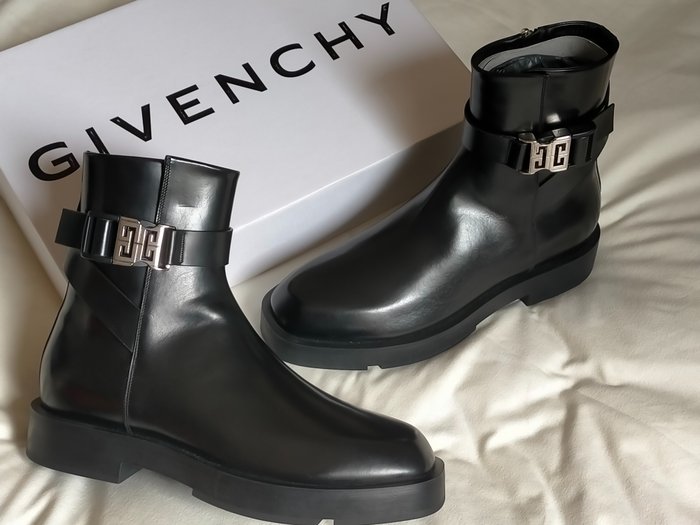 Givenchy ankle boots d'occasion  