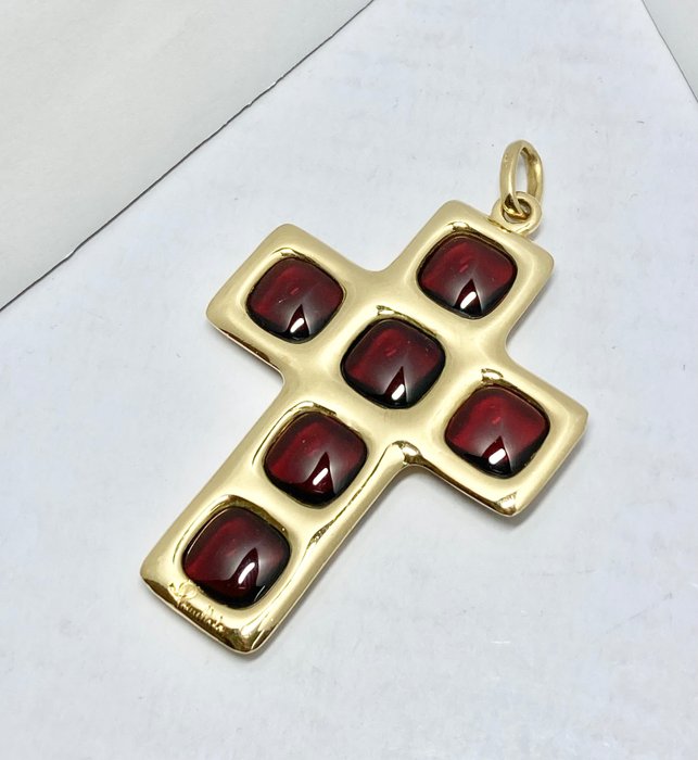 Pomellato necklace pendant for sale  