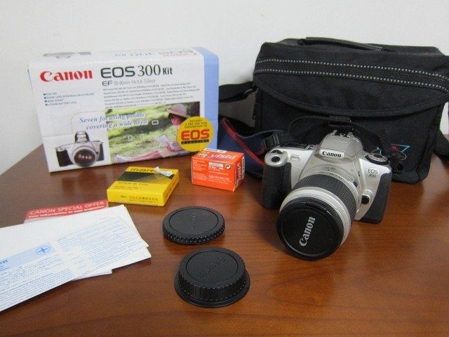 Canon eos 300 usato  