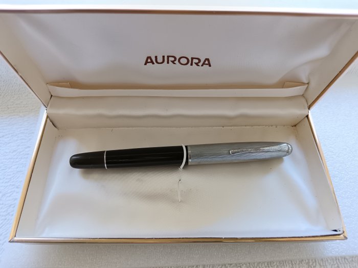 Aurora penna stilografica usato  