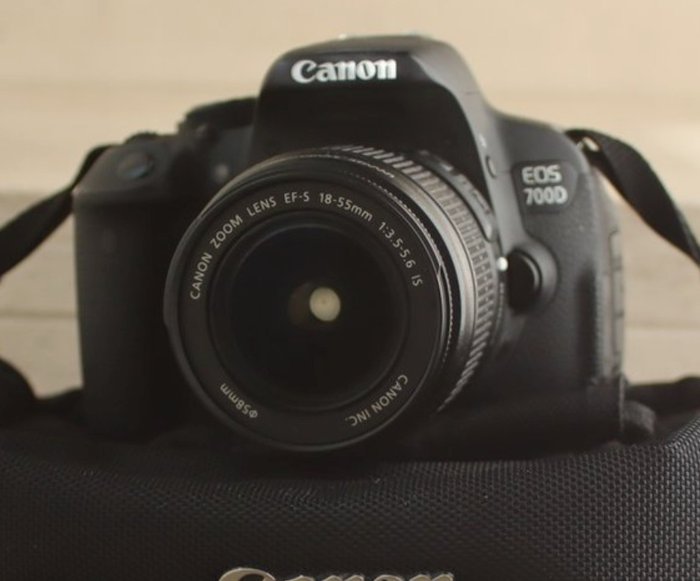 Canon eos 700d for sale  