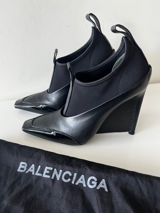Balenciaga pumps size for sale  