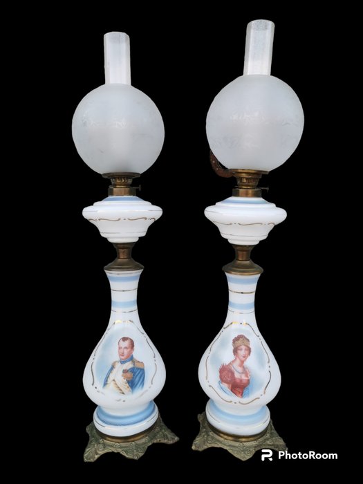 Lamp imposing pair for sale  