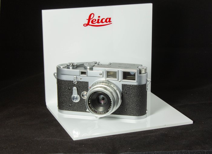 Leica witte cameradisplay for sale  