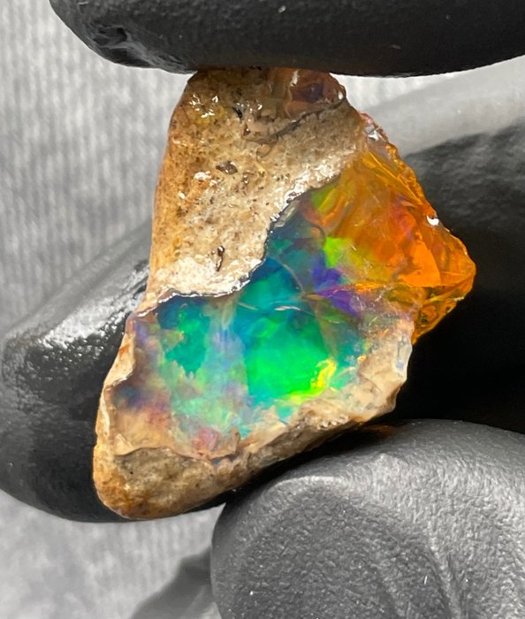 Opal 20cts crystal for sale  