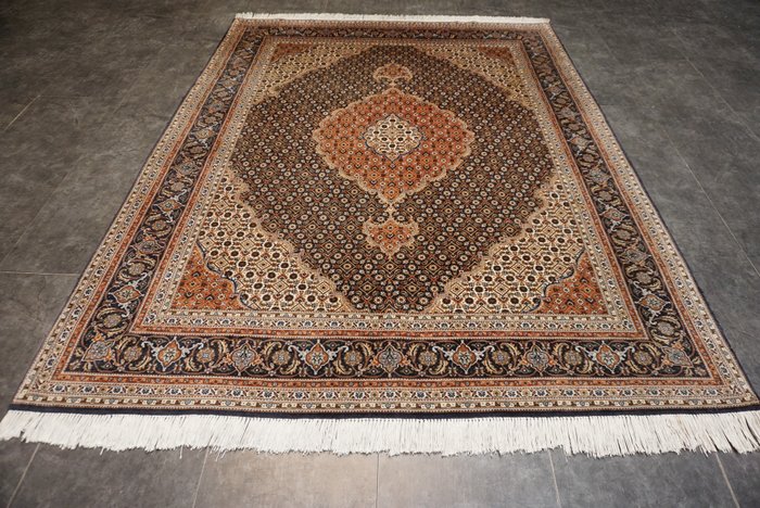 Tabriz iran carpet usato  