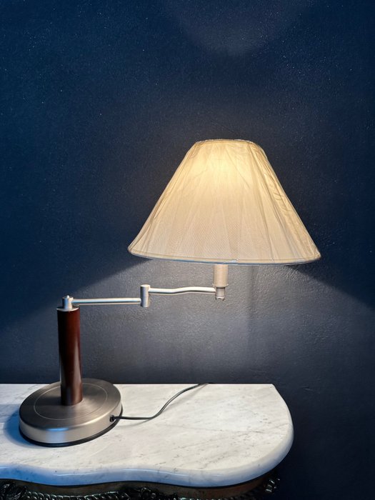 Perenz table lamp for sale  