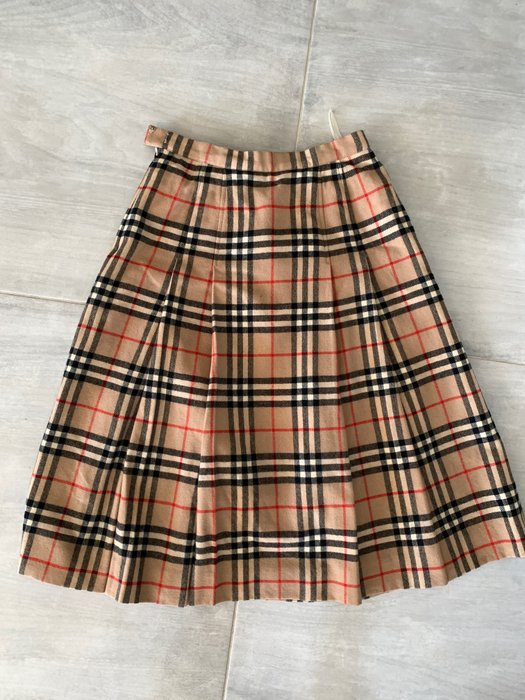Burberry skirt for sale  