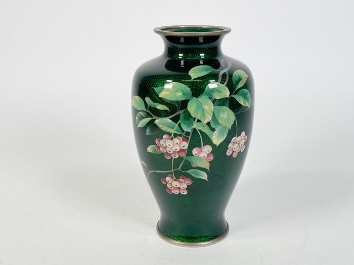 Vase vase ando for sale  