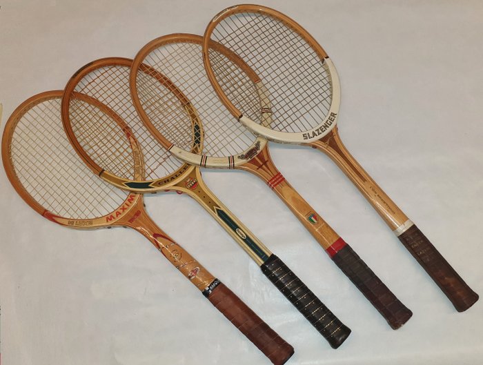 Four tennis rackets usato  