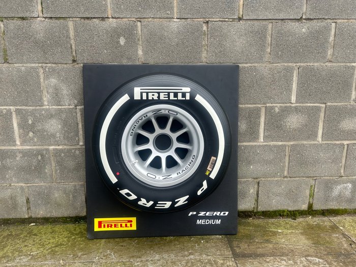 Tyre pirelli affiche for sale  