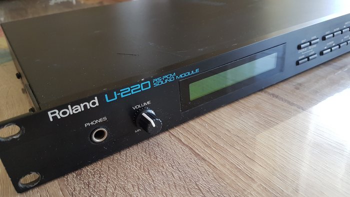 Roland 220 musical d'occasion  