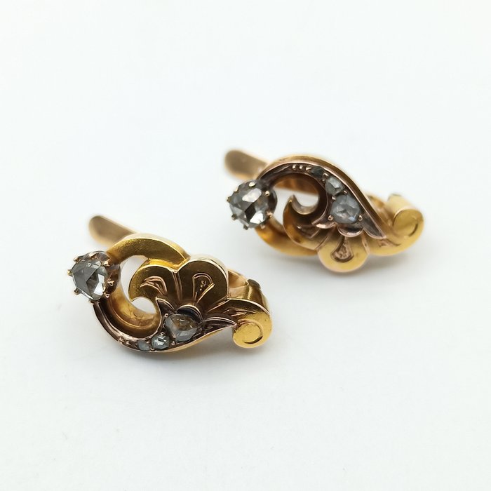 Earrings 18k gold usato  