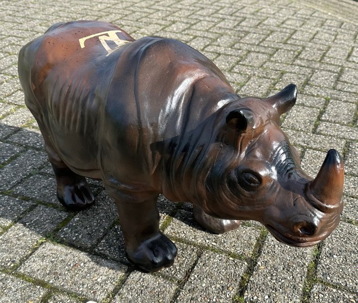 Daluxe art rhino for sale  
