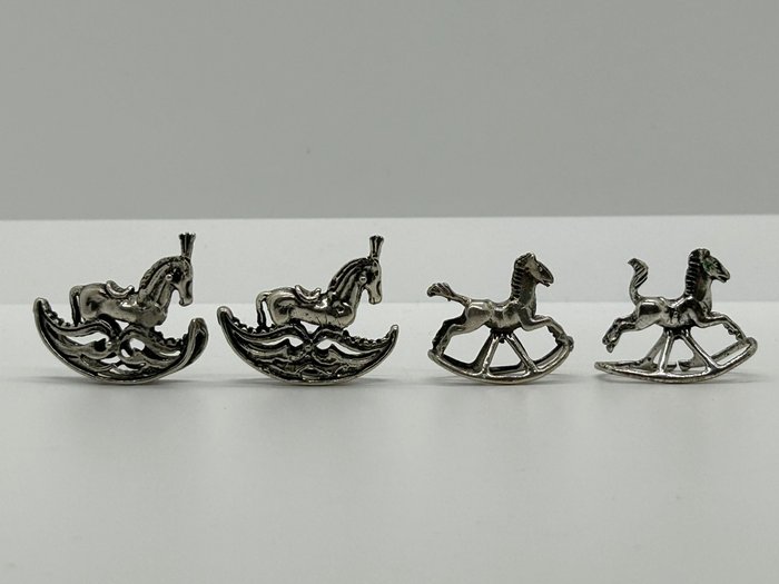 Miniature figurine cavallo usato  
