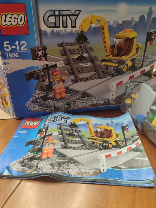 Lego trains 7936 d'occasion  