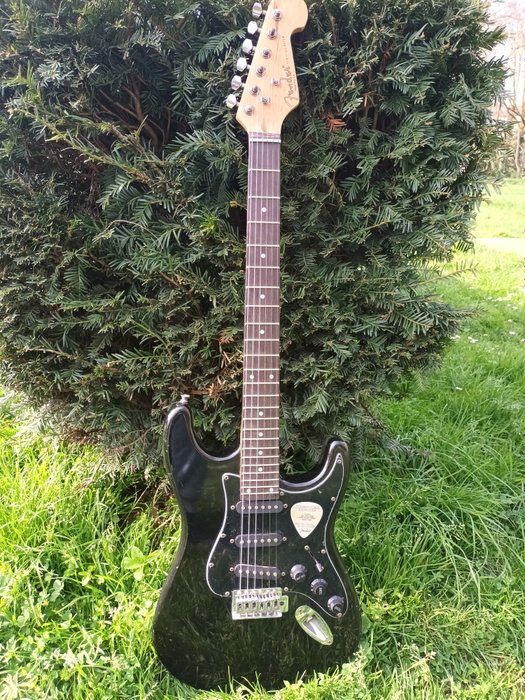 Fender stratocaster corona usato  