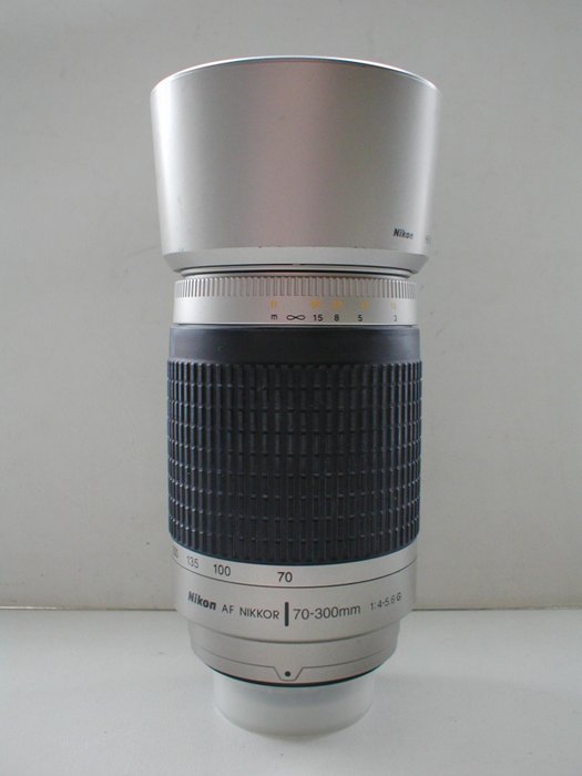 Nikon nikkor 300mm usato  