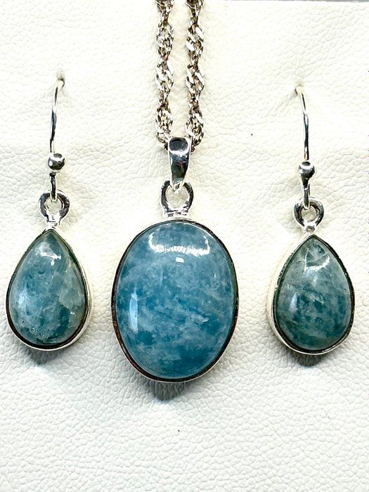 Aquamarine pendant earrings for sale  