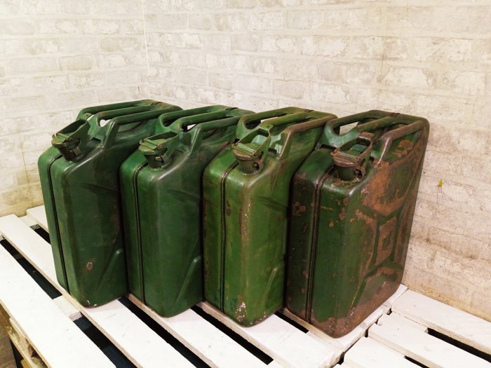 Jerrycan jerry vintage for sale  