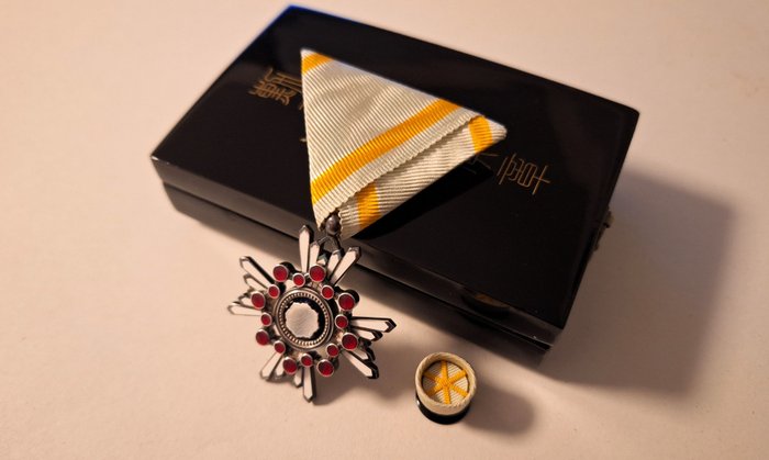 Japan medal order usato  