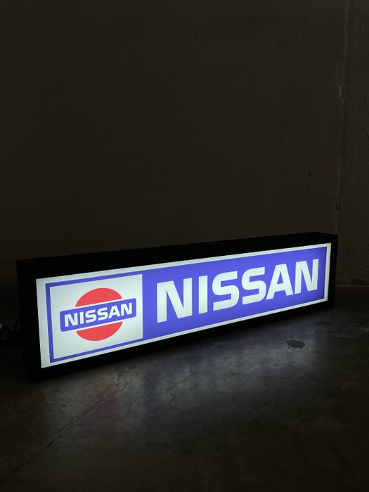 Sign nissan illuminated for sale  