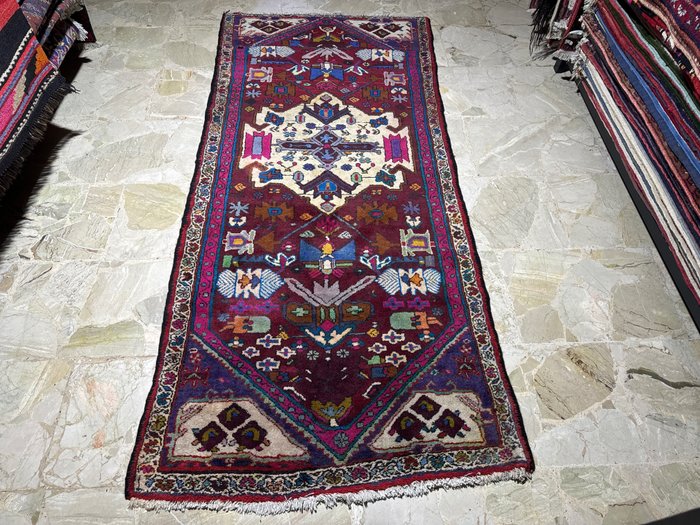 Hamadan rug m for sale  