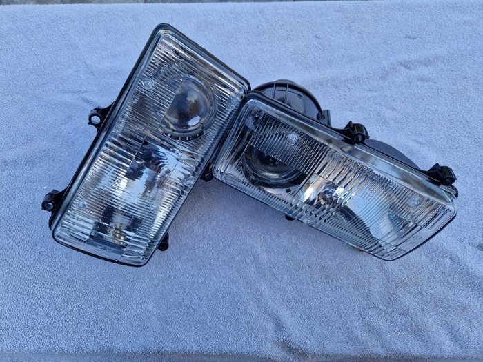 Headlights ferrari f40 for sale  