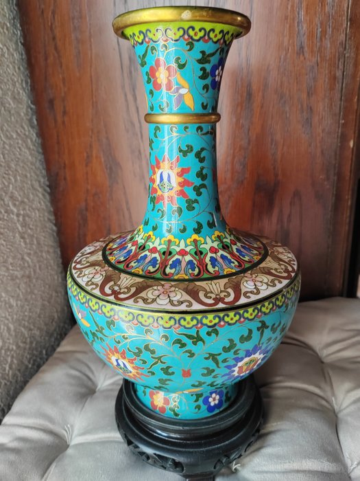 Vase chinese cloisonné for sale  