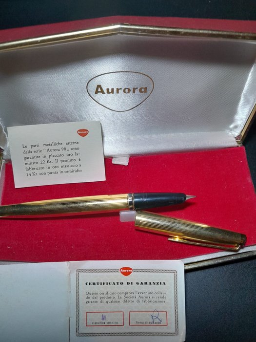 Aurora fountain pen usato  