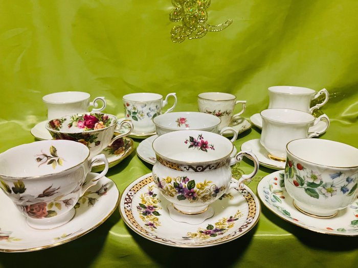 Tea service porcelain d'occasion  