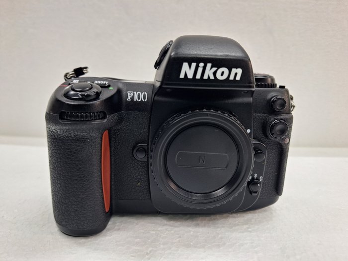 Nikon f100 single usato  