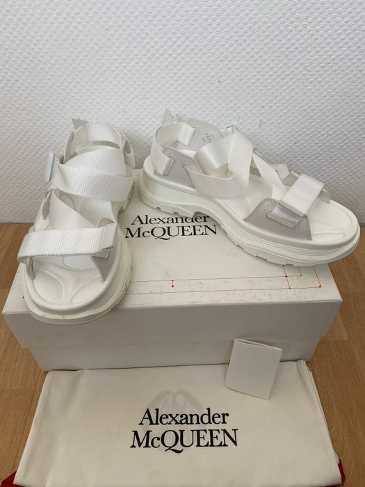 Alexander mcqueen sandals d'occasion  