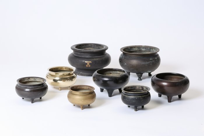 Buddhistic objects set for sale  