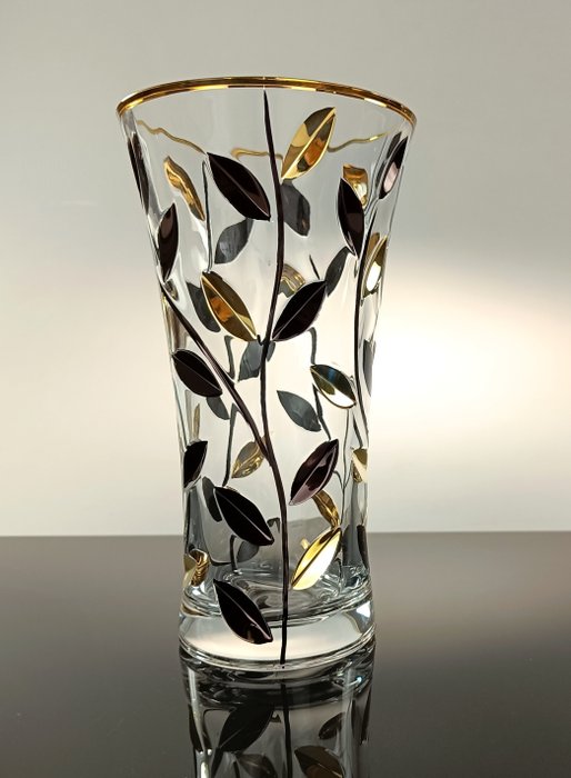Secoloventesimo vase gold for sale  