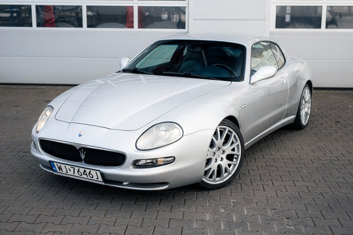 Maserati coupe 4200 d'occasion  