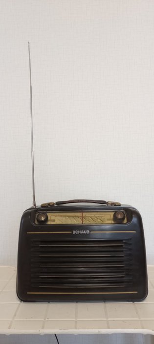 Draagbare radio schaub for sale  