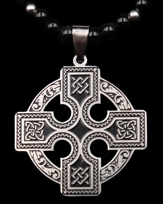 Necklace celtic cross d'occasion  