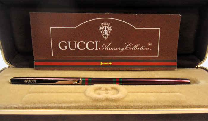 Gucci lacca multicolore usato  