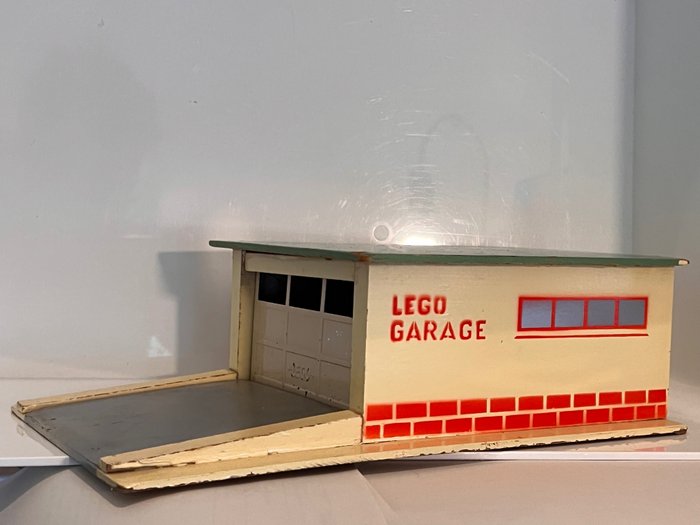 Lego classic garage2 d'occasion  