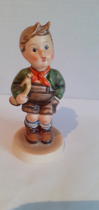 Goebel m.i.hummel figurine usato  