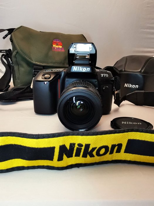 Nikon f70 nikkor usato  