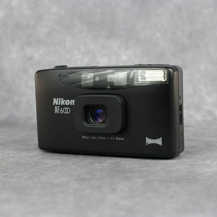Nikon af600 analogue usato  