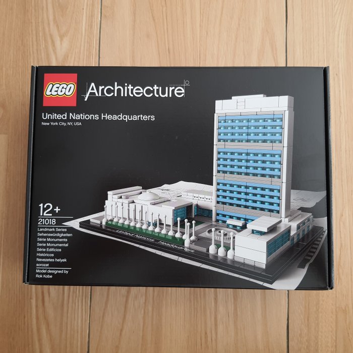Lego architecture 21018 for sale  