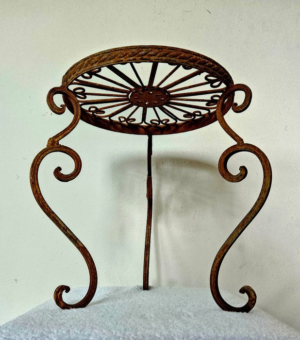 Side table iron for sale  