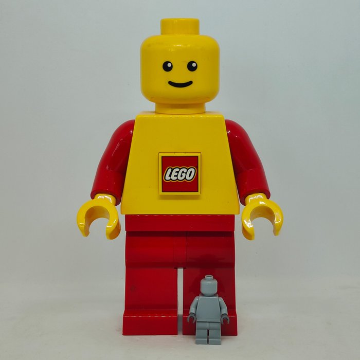 Lego minifigures big usato  