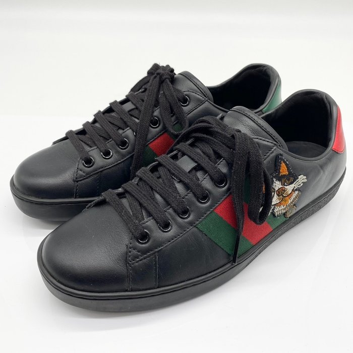 Gucci sports shoes for sale  