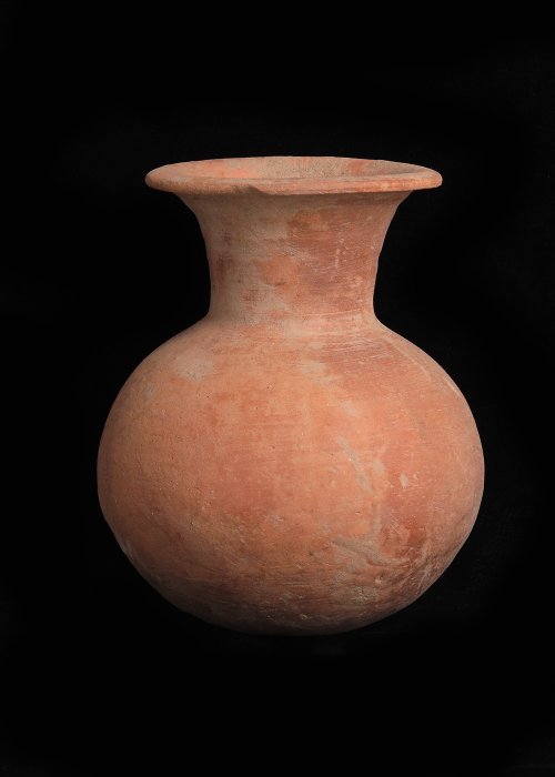 Achaemenid pottery vessel for sale  