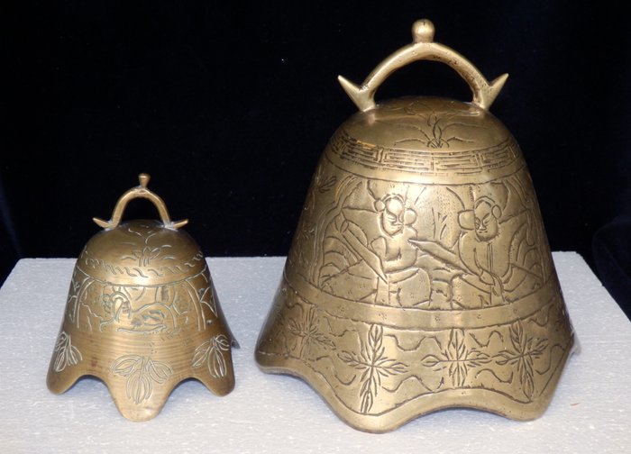 Decorative bell antieke for sale  