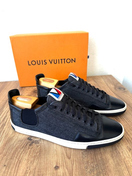 Louis vuitton sneakers for sale  